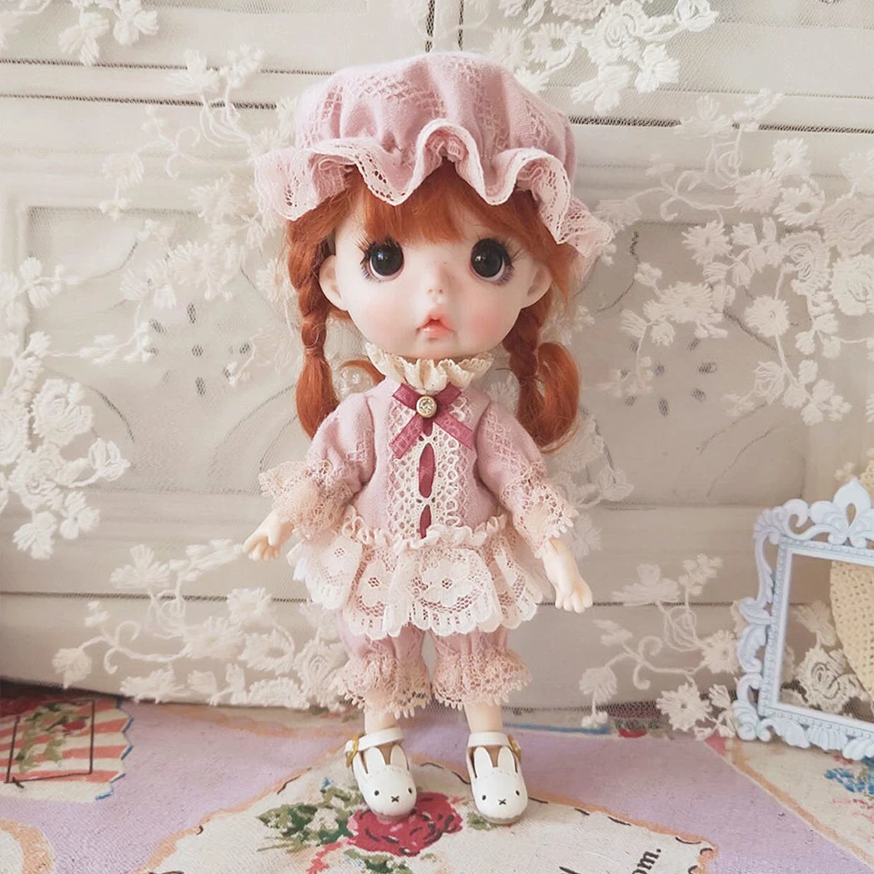 Ob11 Baby Clothes Three Color European Style Pattern Retro Lace Three Piece Suit
Ob11 Baby Clothes Three Color European Style Pattern Retro Lace Three Piece Suit
