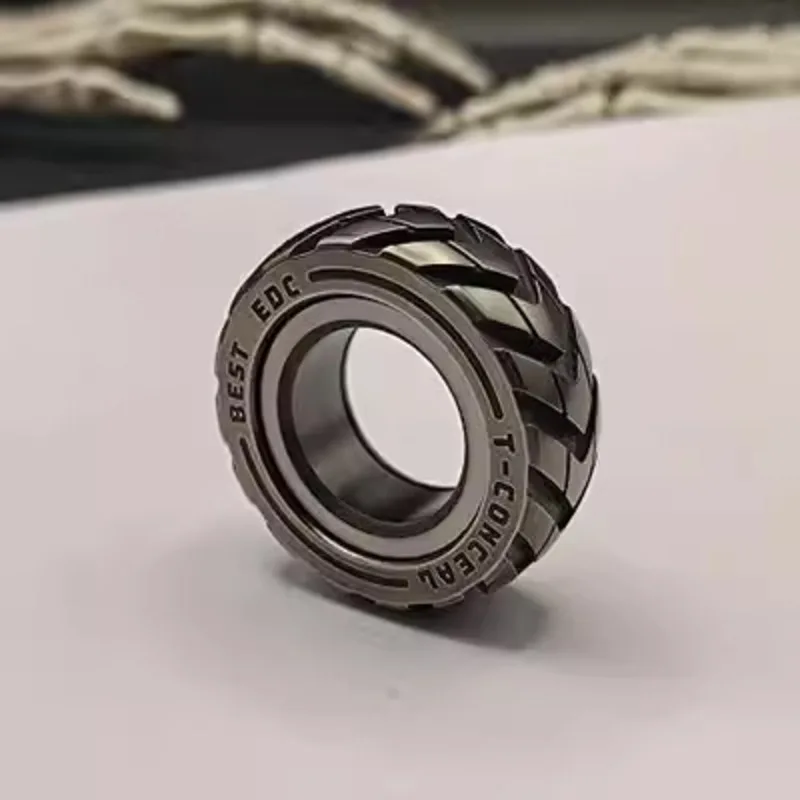 Машинист, трещоточное колесо, фиджет-кольцо, ползунок для взрослых, EDC, металлическая игрушка, ручной Спиннер, игрушка для снятия стресса для взрослых, студенческий работник
Машинист, трещоточное колесо, фиджет-кольцо, ползунок для взрослых, EDC, металлическая игрушка, ручной Спиннер, игрушка для снятия стресса для взрослых, студенческий работник