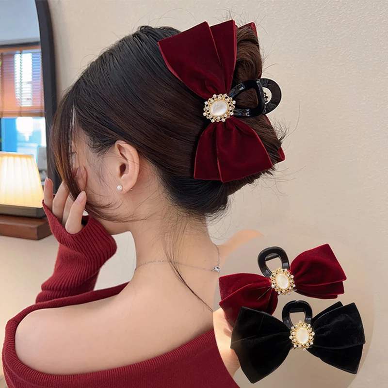 New Elegant Bowknot Hair Claws Lady Big Pearl Bow Hair Clips for Women Korean Vintage Clip Barrette Fashion Hair Accessories
New Elegant Bowknot Hair Claws Lady Big Pearl Bow Hair Clips for Women Korean Vintage Clip Barrette Fashion Hair Accessories