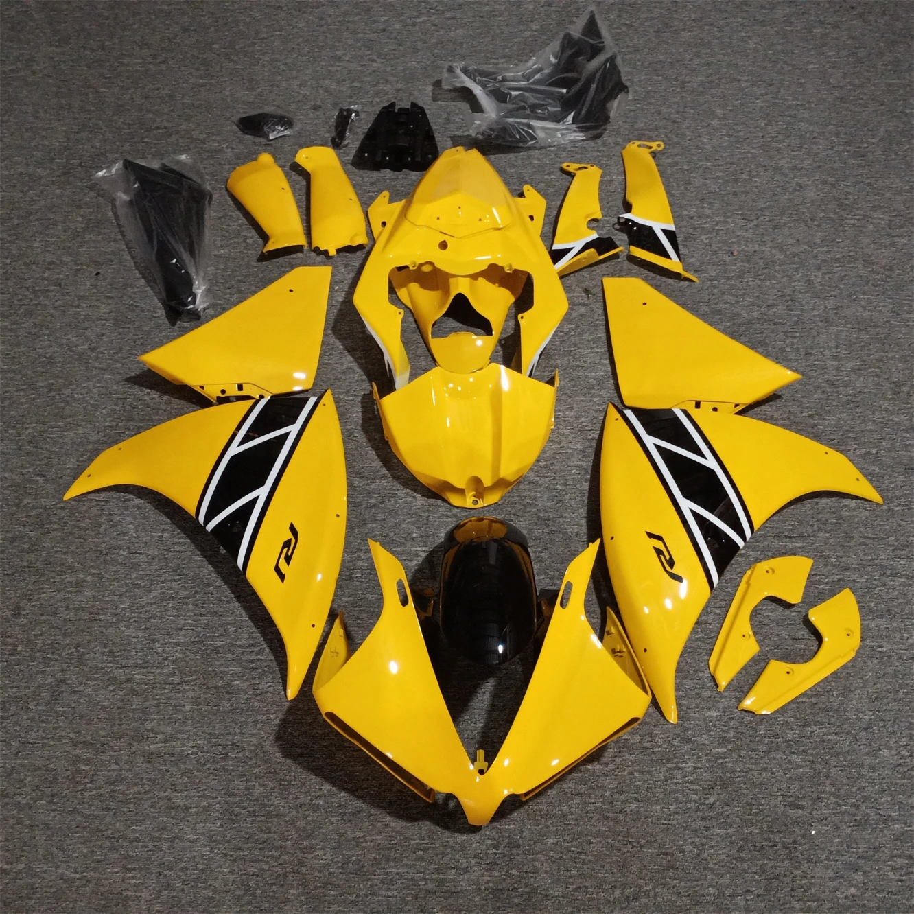 Обтекатель для мотоцикла Yamaha R1 12-14 лет YZF1000 2012 2013 2014 черный желтый белый
Обтекатель для мотоцикла Yamaha R1 12-14 лет YZF1000 2012 2013 2014 черный желтый белый