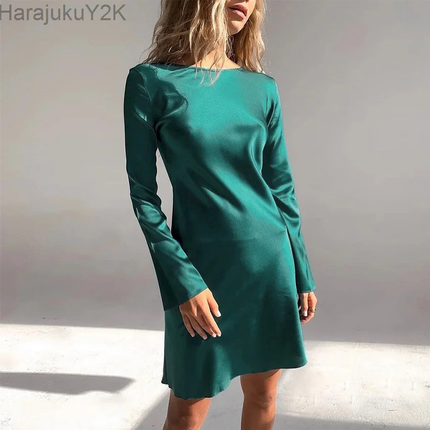 2022 Flare Sleeves Casual Women Satin Dress Blue Round Neck A-Line Dress Zipper Spring Fashion Female Dress
2022 Flare Sleeves Casual Women Satin Dress Blue Round Neck A-Line Dress Zipper Spring Fashion Female Dress