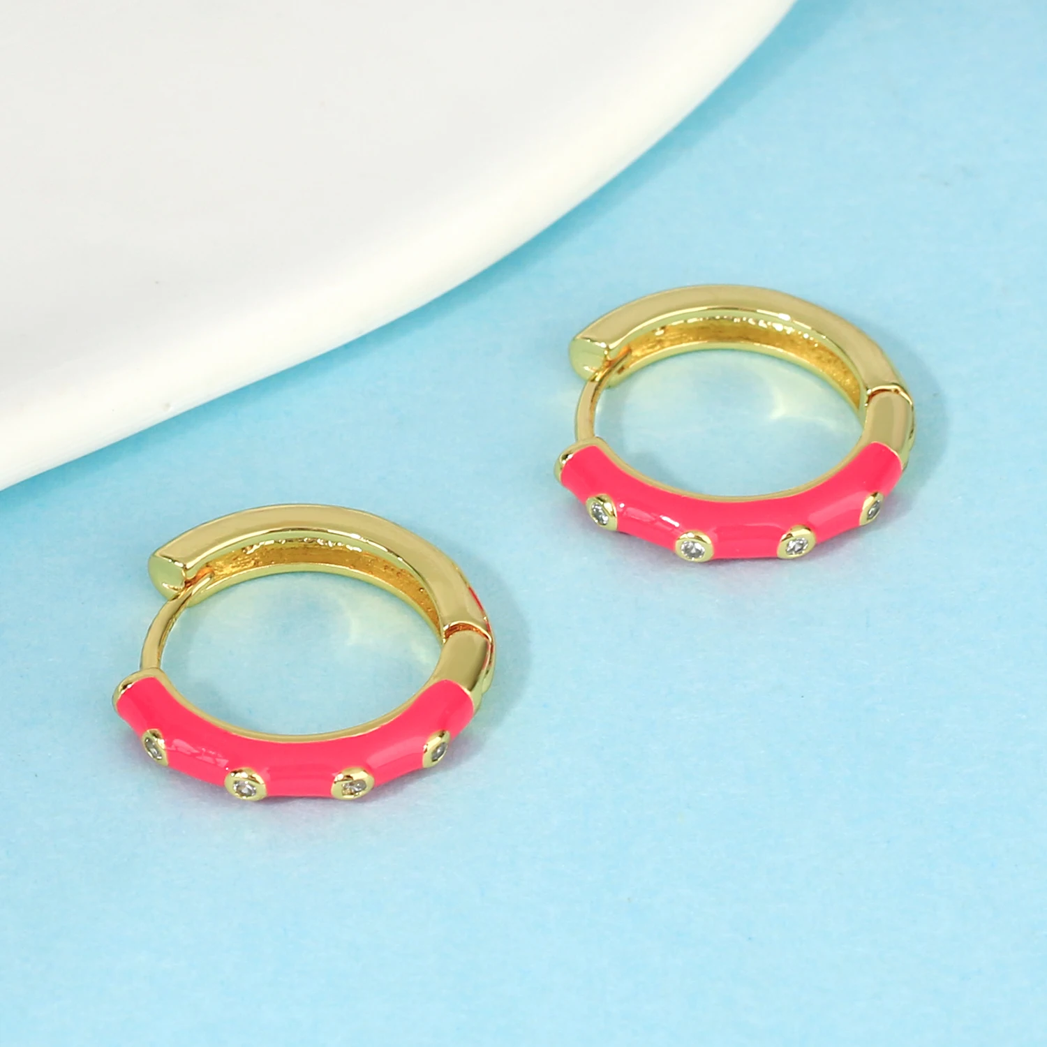 C.QUAN CHI New Gold Plated Hoop Pink Earrings For Women Zircon Piercing Circle Women's Earrings Fashion Jewelry Wholesale
C.QUAN CHI New Gold Plated Hoop Pink Earrings For Women Zircon Piercing Circle Women's Earrings Fashion Jewelry Wholesale