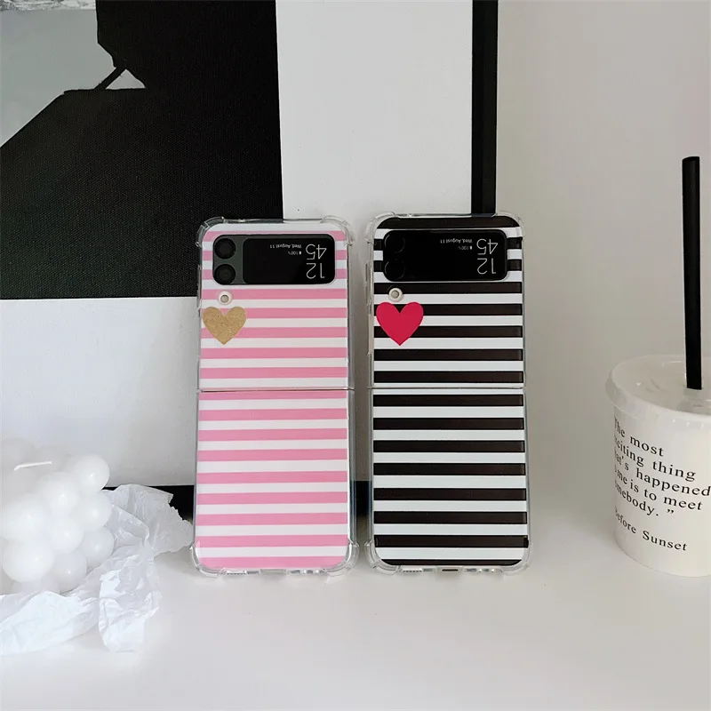 Black Pink Stripe Mini Heart Phone Case for Samsung Galaxy Z Flip 3 5G Soft TPU Back Cover for ZFlip3 Case Protective Shell
Black Pink Stripe Mini Heart Phone Case for Samsung Galaxy Z Flip 3 5G Soft TPU Back Cover for ZFlip3 Case Protective Shell