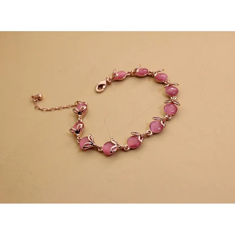 Korean version simple Opal Bracelet feminine temperament ol exquisite gold-plated bracelet bila Moonstone jewelry fox style
Korean version simple Opal Bracelet feminine temperament ol exquisite gold-plated bracelet bila Moonstone jewelry fox style