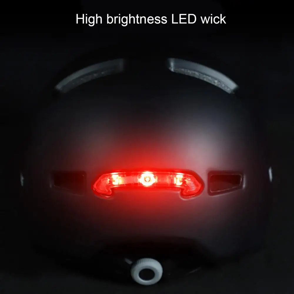 Bicycle Helmet Lightweight Road Mountain Bicycle Night Ride Helmet with LED Warning Tail Light Cycling Equipment
Bicycle Helmet Lightweight Road Mountain Bicycle Night Ride Helmet with LED Warning Tail Light Cycling Equipment