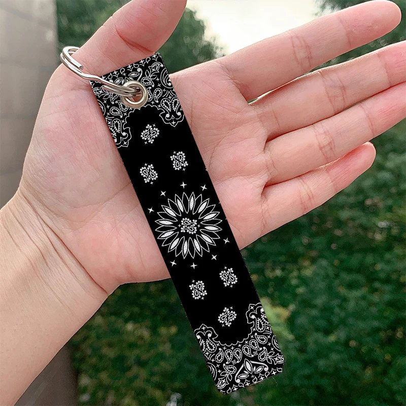 

Bandana Black Leather Keychain cute Strap Keyrings Hanging Holder Bag Car Wallet Trinket Keychain Hanging Decoration