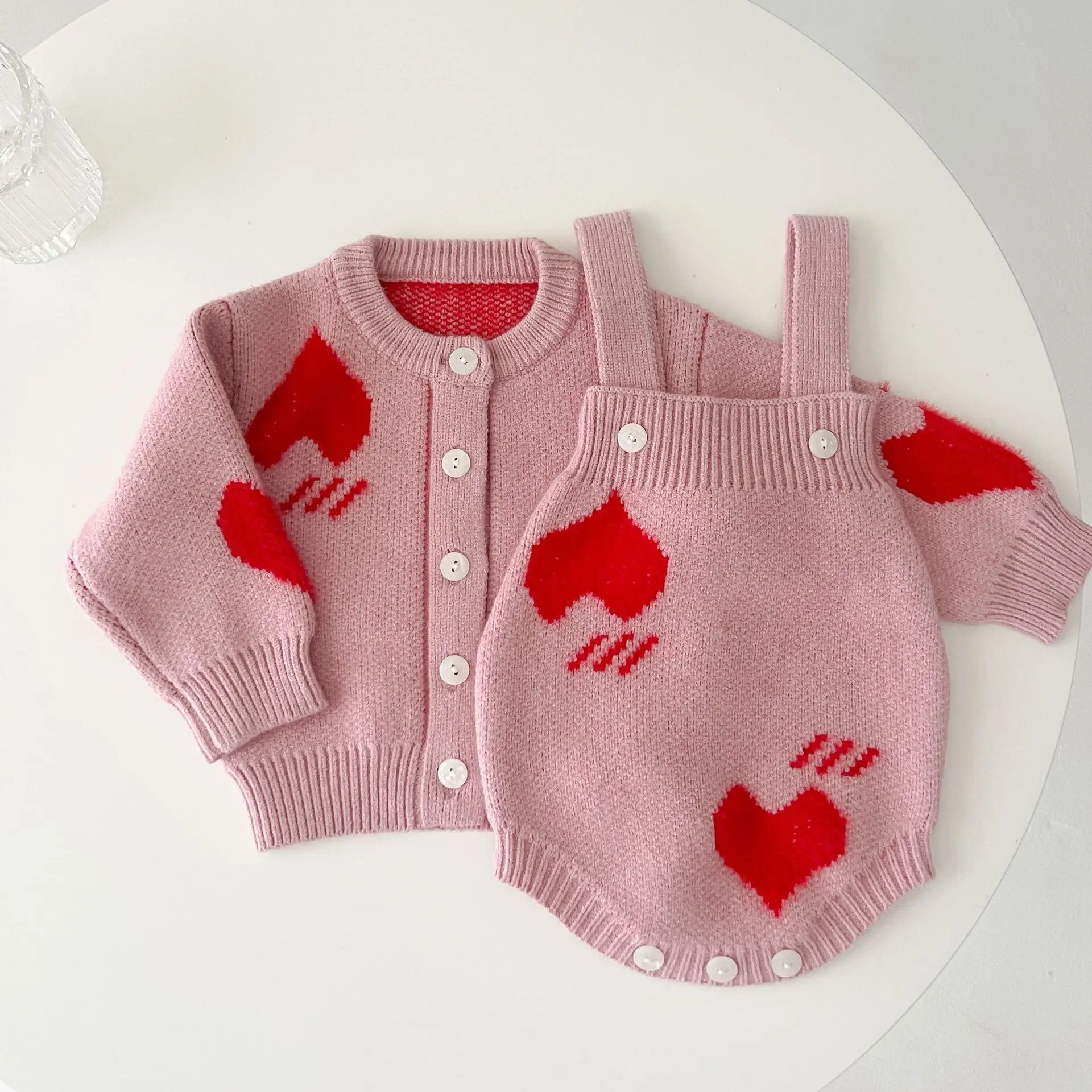 2022 New Sweet Baby Girl Sweater Heart Print Newborn Knit Bodysuit Cotton Infant Knit Cardigan Jacket Autumn Baby Girl Clothes
2022 New Sweet Baby Girl Sweater Heart Print Newborn Knit Bodysuit Cotton Infant Knit Cardigan Jacket Autumn Baby Girl Clothes