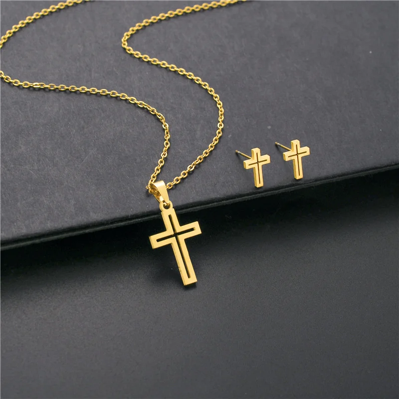 Europe and the United States Stainless steel cross necklace earring set 
Europe and the United States Stainless steel cross necklace earring set