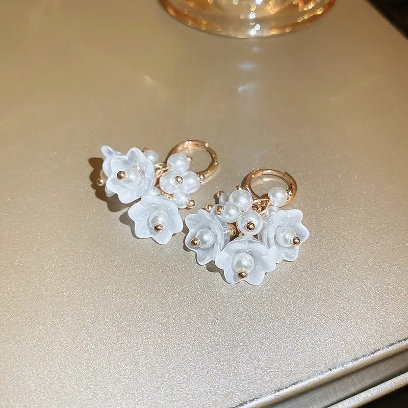 Minar Romantic White Color Arcylic Lily of The Valley Dangle Earrings for Women Femme Pearl Flower Earring Every Day Jewelry
Minar Romantic White Color Arcylic Lily of The Valley Dangle Earrings for Women Femme Pearl Flower Earring Every Day Jewelry