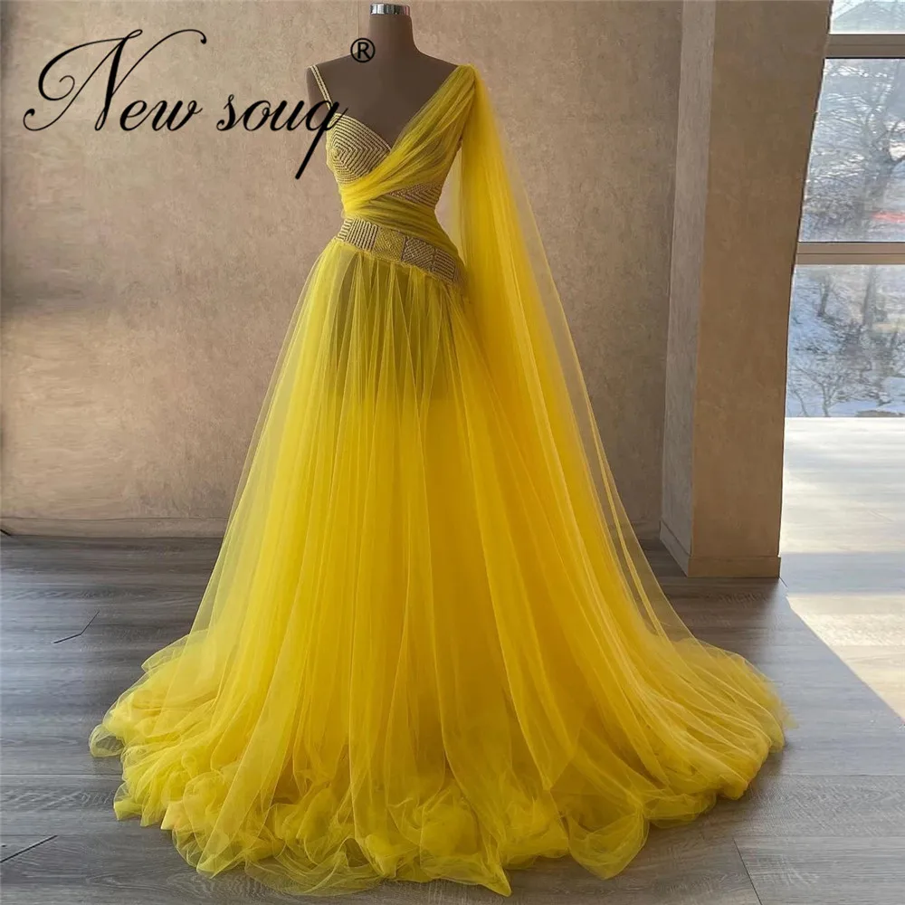 Spaghetti Straps Yellow Evening Dresses With Beads Elegant Long Celebrity Dress 2022 Couture Wedding Party Dress Dubai Prom Gown
Spaghetti Straps Yellow Evening Dresses With Beads Elegant Long Celebrity Dress 2022 Couture Wedding Party Dress Dubai Prom Gown