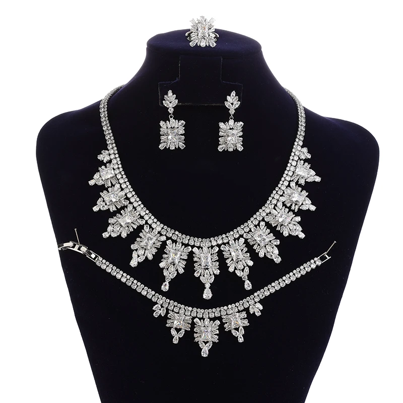 Jewelry Set HADIYANA Luxury Shiny Zirconia Necklace Bracelet Ring Earrings Fashion Design Women's Set BN8750 Christmas Gift
Jewelry Set HADIYANA Luxury Shiny Zirconia Necklace Bracelet Ring Earrings Fashion Design Women's Set BN8750 Christmas Gift
