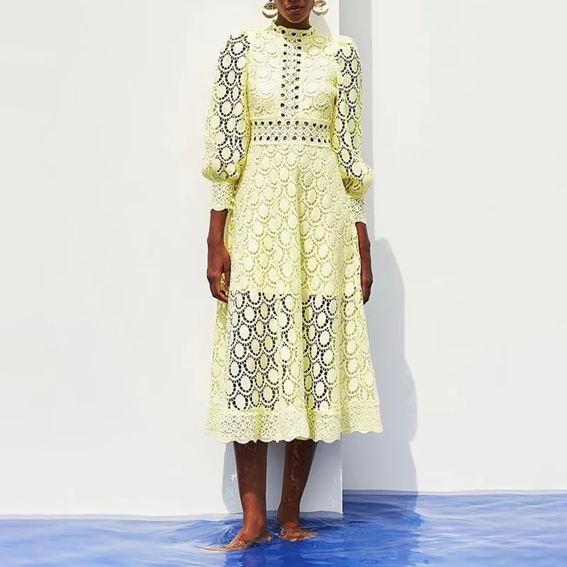 2022 Autumn new temperament celebrity heavy industry embroidery dress stand collar puff sleeve hollow long skirt
2022 Autumn new temperament celebrity heavy industry embroidery dress stand collar puff sleeve hollow long skirt