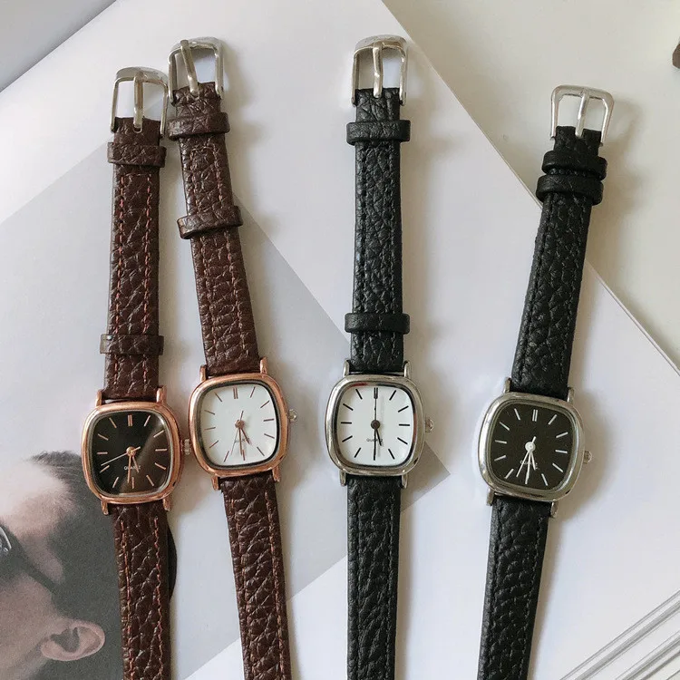 Women's Simple Vintage Watches for Women Dial Wristwatch Leather Strap Wrist Watch High Quality Ladies Casual Bracelet Watches
Women's Simple Vintage Watches for Women Dial Wristwatch Leather Strap Wrist Watch High Quality Ladies Casual Bracelet Watches