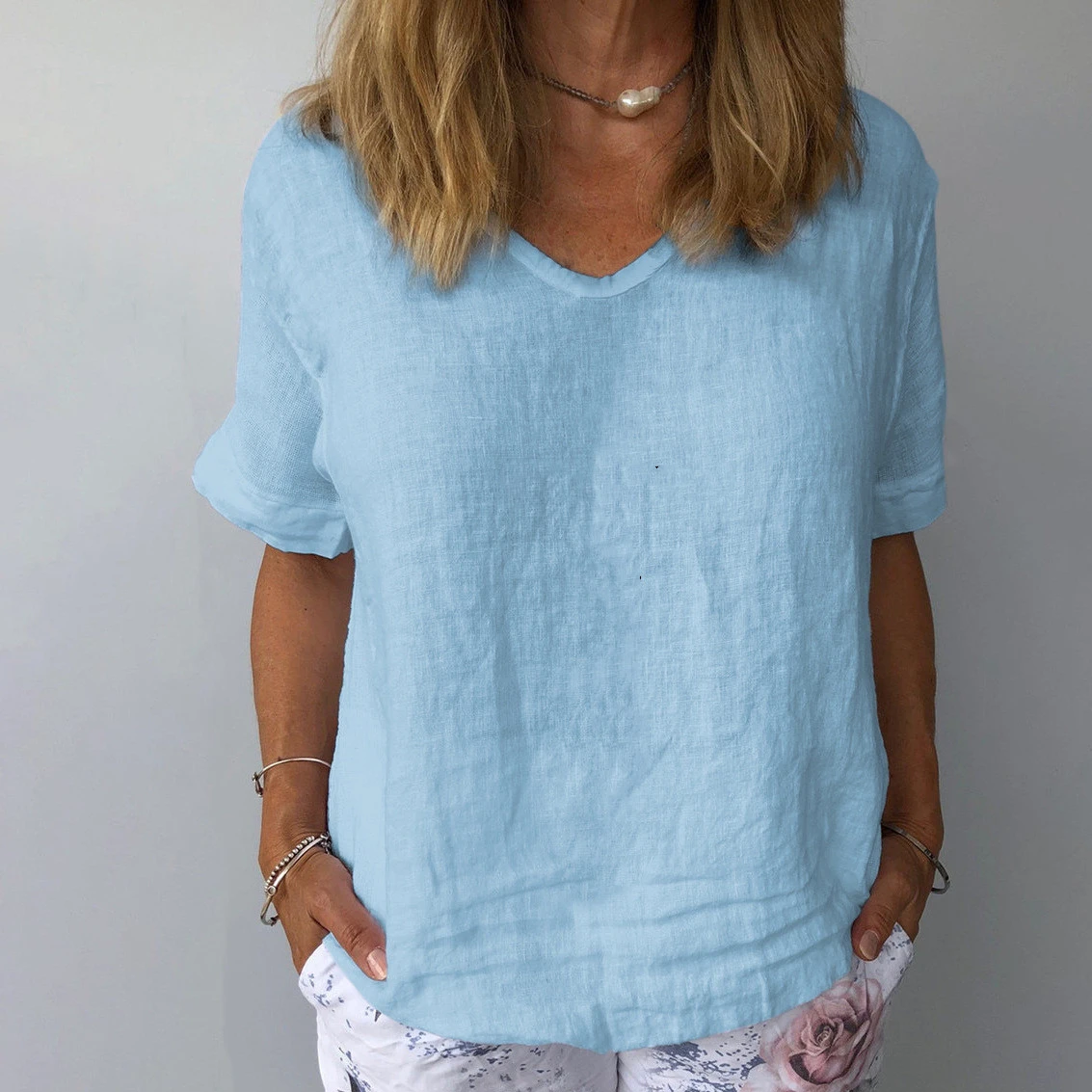 Short Sleeve Cotton Linen Blouse Loose Tops White Blue Grey Oversize Woman Blouses Casual Ladies Clothes blusas a rayas
Short Sleeve Cotton Linen Blouse Loose Tops White Blue Grey Oversize Woman Blouses Casual Ladies Clothes blusas a rayas