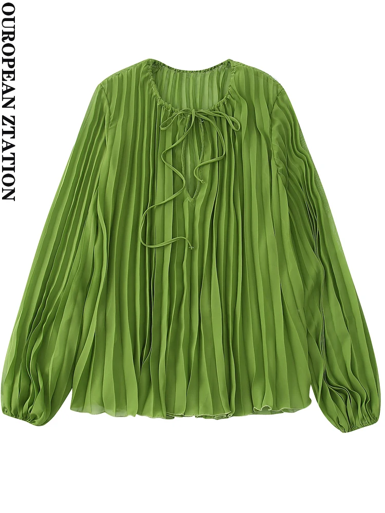 PAILETE Women 2022 fashion with ties pleats loose blouses vintage o neck long puff sleeve female shirts chic tops
PAILETE Women 2022 fashion with ties pleats loose blouses vintage o neck long puff sleeve female shirts chic tops