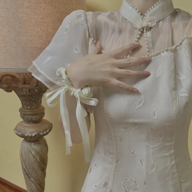 Chinese Style Cheongsam Vintage Beige Fairy Dress Puff Sleeve Floral Slim Traditional Female Sexy Qipao
Chinese Style Cheongsam Vintage Beige Fairy Dress Puff Sleeve Floral Slim Traditional Female Sexy Qipao