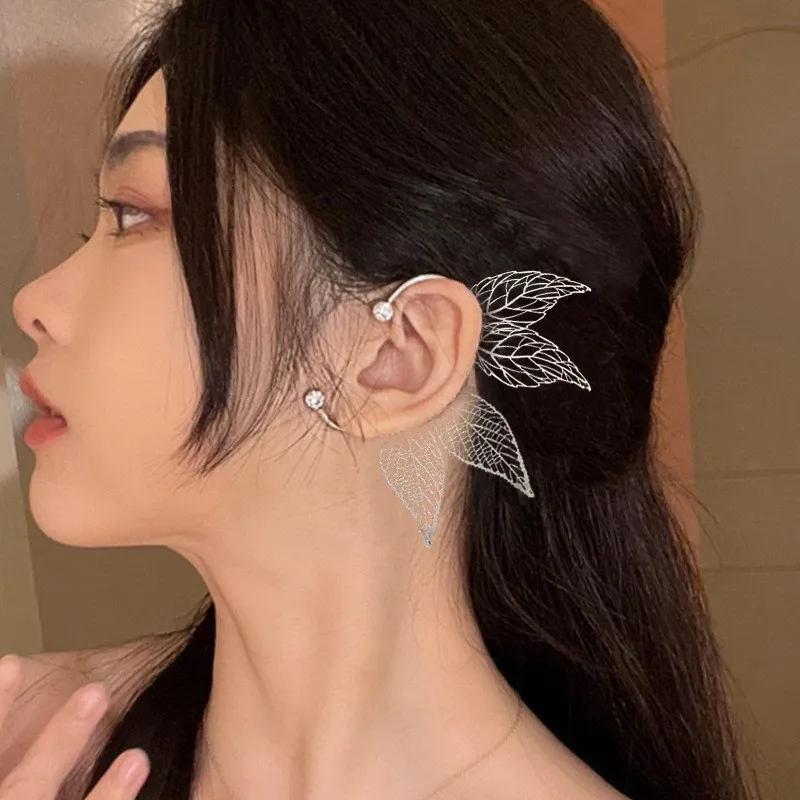 

1 Pc Chic Elf Ear Cuff Maple Leaf Hollowed Zircon Leaf Cosplay Fairy Earring Clips for Women Girls Wedding Ear Cuff Jewelry