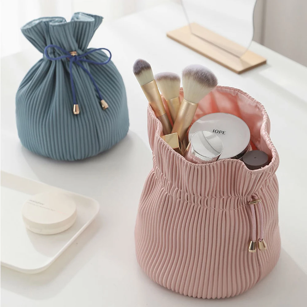 High Quality Women Travel Makeup Bag PU Leather Waterproof Cosmetic Bag Organizer Lazy Make up Cases Travel Storage Bag
High Quality Women Travel Makeup Bag PU Leather Waterproof Cosmetic Bag Organizer Lazy Make up Cases Travel Storage Bag