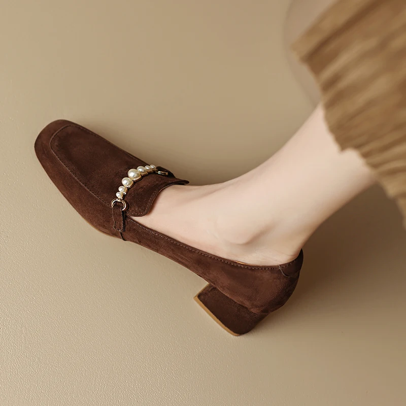 Heihaian New Vintage Style Single Shoes Elegant Pearl Chain Square Head Women's Spring Loafers 33-41
Heihaian New Vintage Style Single Shoes Elegant Pearl Chain Square Head Women's Spring Loafers 33-41