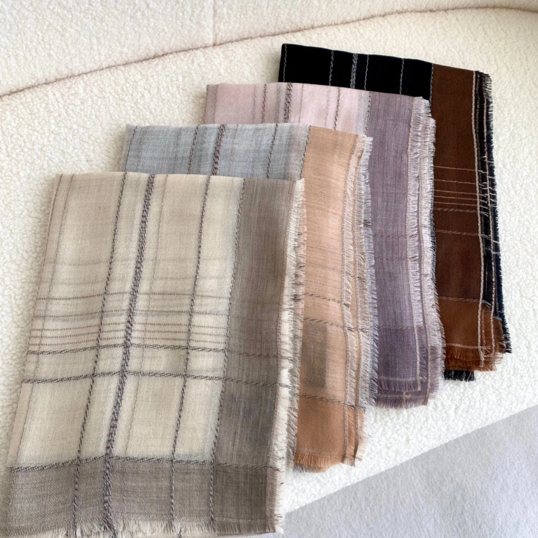 Чистый кашемир легкая Роскошная шаль
Чистый кашемир легкая Роскошная шаль