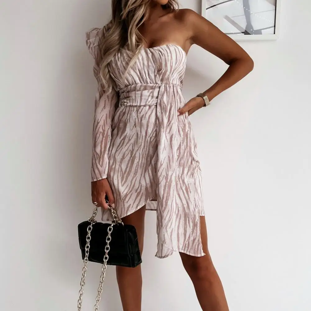 Chic Party Dress One Shoulder Streetwear Elegant Soft Summer Dress Leopard Print Women Dress Female Clothes
Chic Party Dress One Shoulder Streetwear Elegant Soft Summer Dress Leopard Print Women Dress Female Clothes