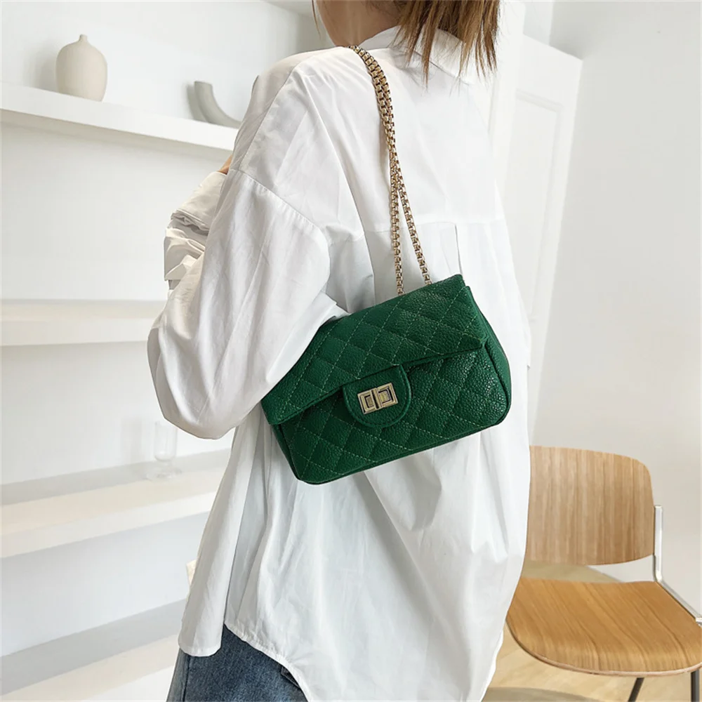 Simple women's bag new European and American retro Lingge small square bag fashionable simple fashionable one shoulder handbag
Simple women's bag new European and American retro Lingge small square bag fashionable simple fashionable one shoulder handbag