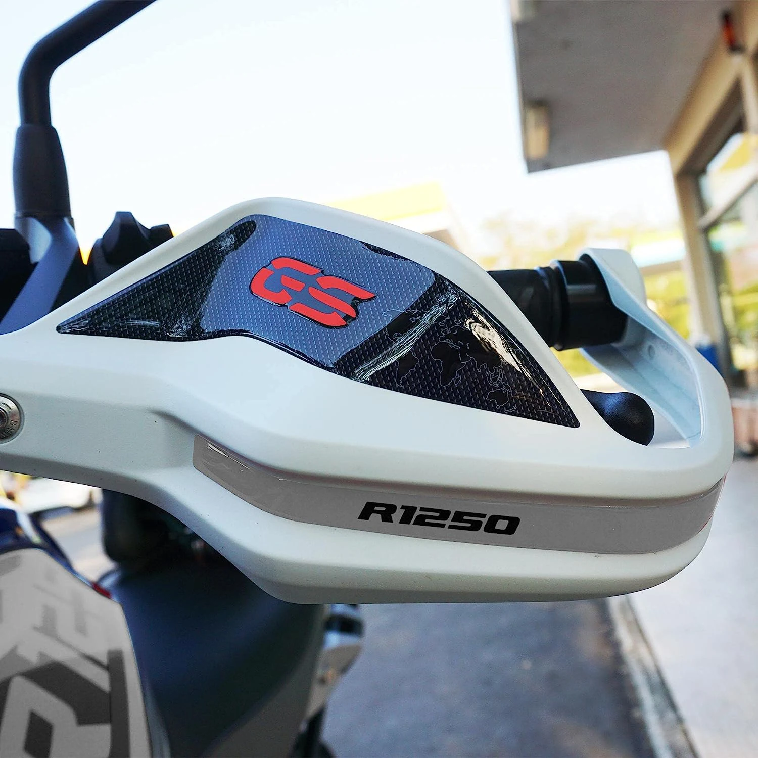Pair of 3D Stickers Protections Motorcycle Handguards For BMW R 1250 GS Trophy 2022-2023
Pair of 3D Stickers Protections Motorcycle Handguards For BMW R 1250 GS Trophy 2022-2023