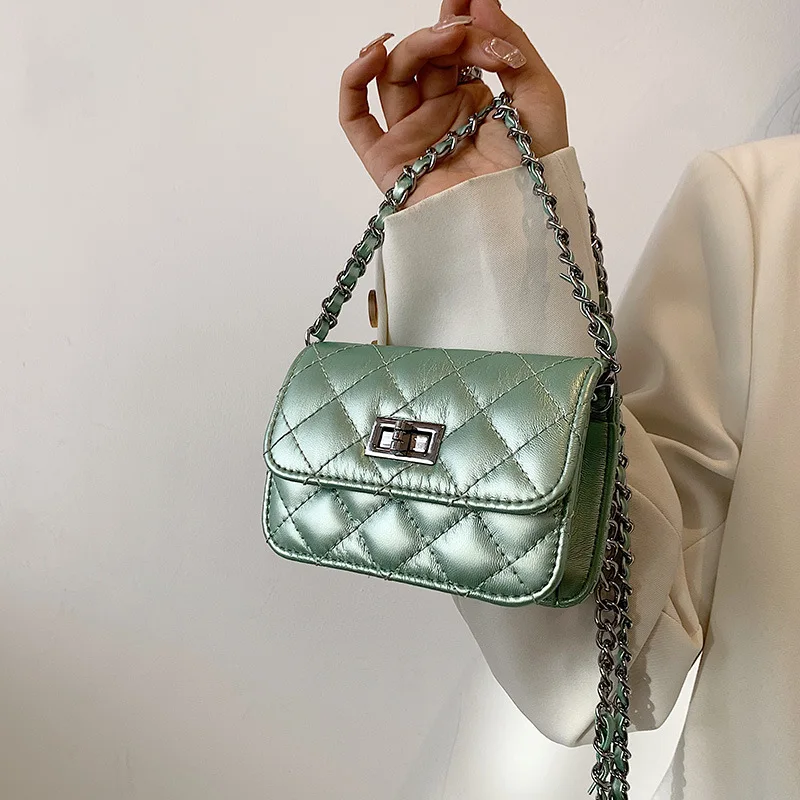 2022 Fashion Shoulder Bag Women Travel Bags Leather Pu Quilted Bag Female Luxury Handbags Women Bags Designer Sac A Main Femme
2022 Fashion Shoulder Bag Women Travel Bags Leather Pu Quilted Bag Female Luxury Handbags Women Bags Designer Sac A Main Femme