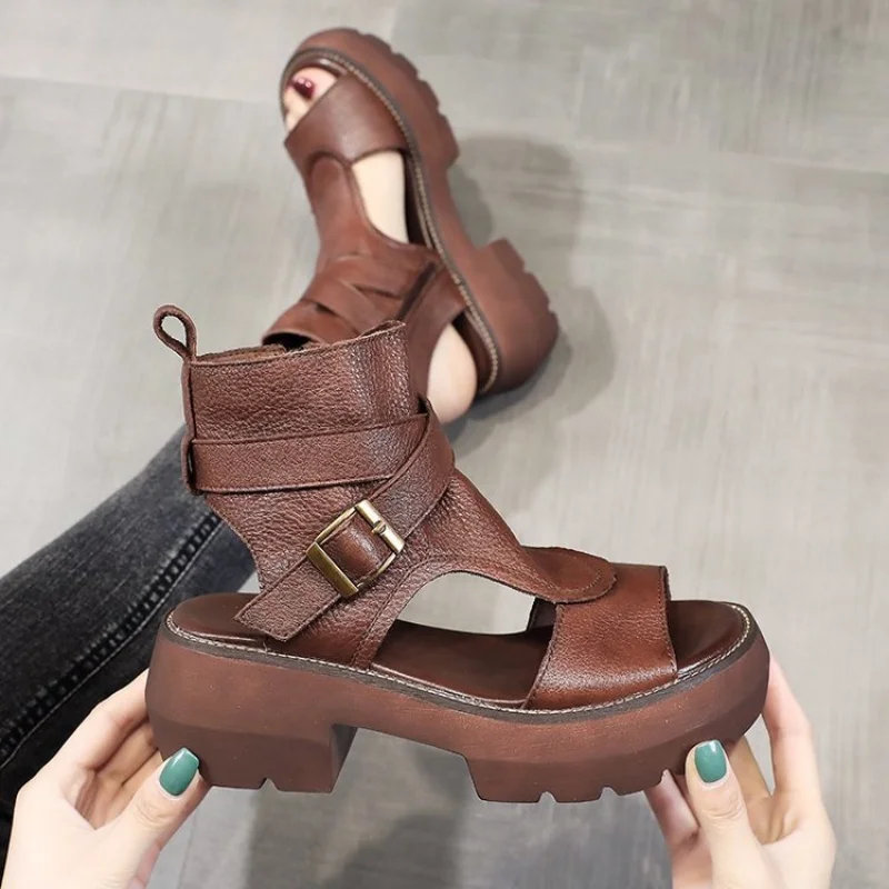 New Summer Shoes Women Sandals Retro Genuine Leather Women Wedges Platform Sandals Peep Toe High Heel Sandals Black
New Summer Shoes Women Sandals Retro Genuine Leather Women Wedges Platform Sandals Peep Toe High Heel Sandals Black