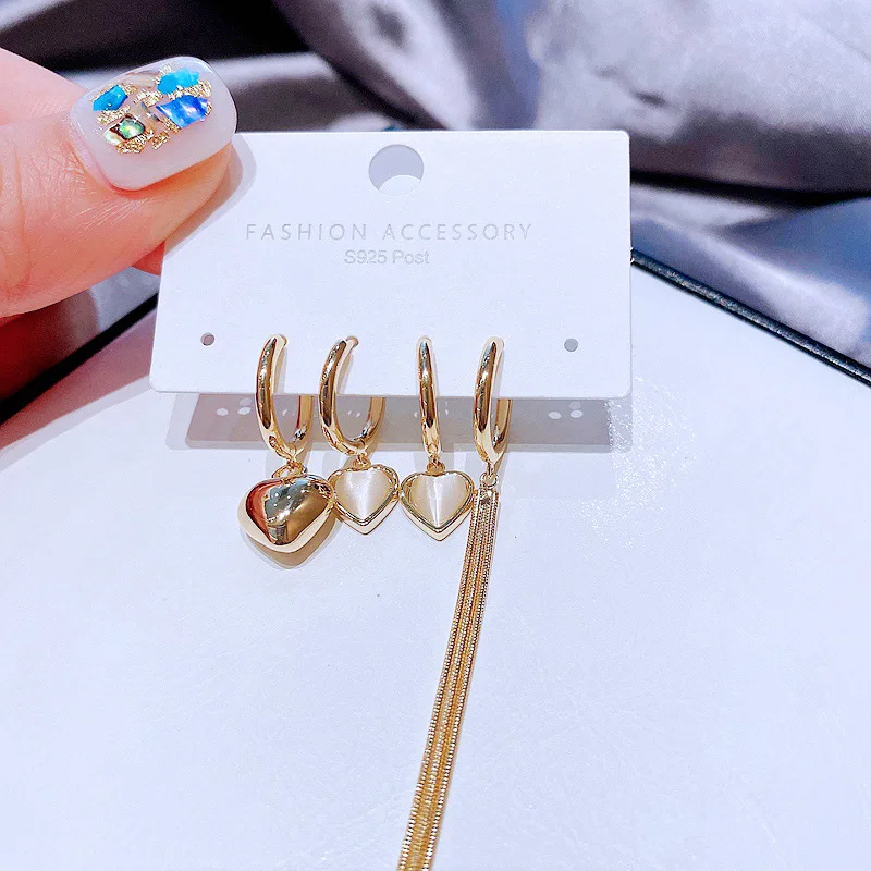 Fashion Heart Love Pendant Gold Color Drop Earrings Long Tassel Chain Small Hoop Earrings Set for Women Party Jewelry Gift
Fashion Heart Love Pendant Gold Color Drop Earrings Long Tassel Chain Small Hoop Earrings Set for Women Party Jewelry Gift