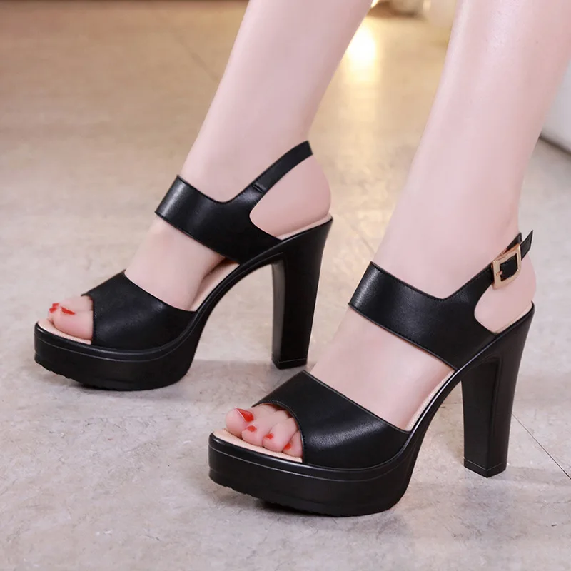 Женские босоножки на квадратном каблуке 13 см, небольшие размеры 32-43, универсальные кожаные босоножки на массивной платформе для офиса, лето ...
Женские босоножки на квадратном каблуке 13 см, небольшие размеры 32-43, универсальные кожаные босоножки на массивной платформе для офиса, лето ...