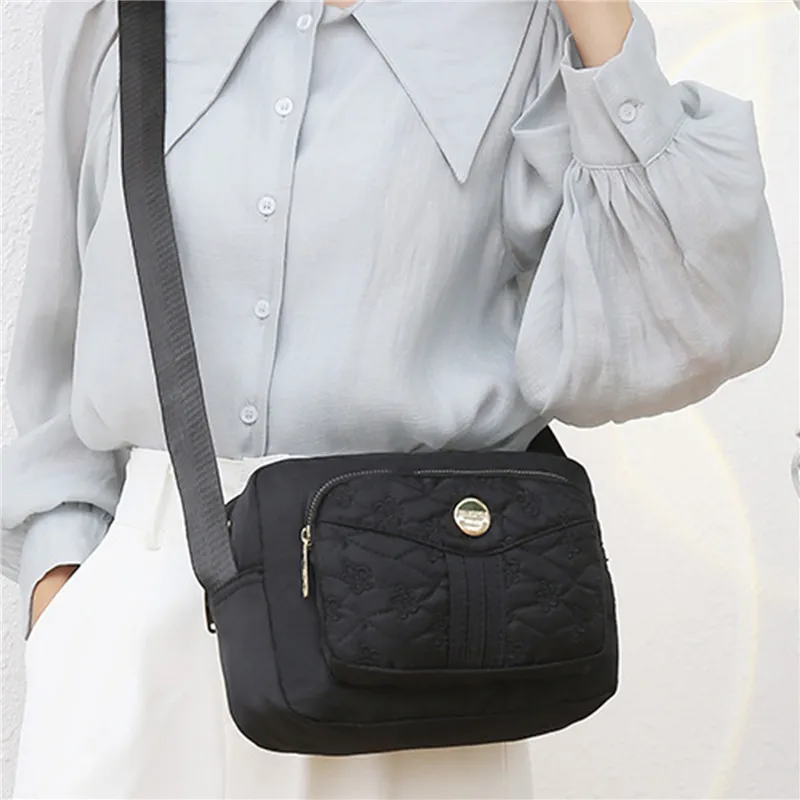 Women's Simplicity Fashion Nylon Soft Crossbody Bags Portable Females Leisure Shoulder Bags Large Capacity Ladys Messenger Bags
Women's Simplicity Fashion Nylon Soft Crossbody Bags Portable Females Leisure Shoulder Bags Large Capacity Ladys Messenger Bags