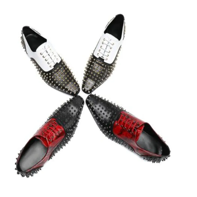 

Luxury Brand Men's Fashion Rivets Shoes Black Punk Flats Loafers Men Handmade Spiked Man Party Wedding Shoes Soft Moccasins
