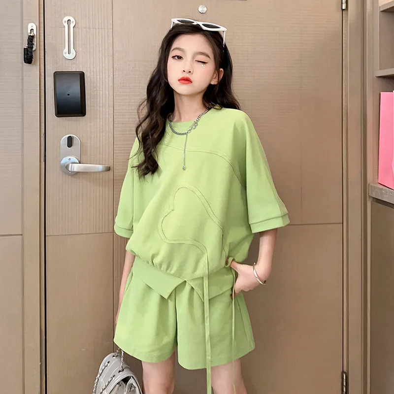 Girls Sportswear Summer Short Sleeve Sweatshit Shorts Two Pieces School Teen Kids Clothing Set Casual Loose Children Tracksuit
Girls Sportswear Summer Short Sleeve Sweatshit Shorts Two Pieces School Teen Kids Clothing Set Casual Loose Children Tracksuit