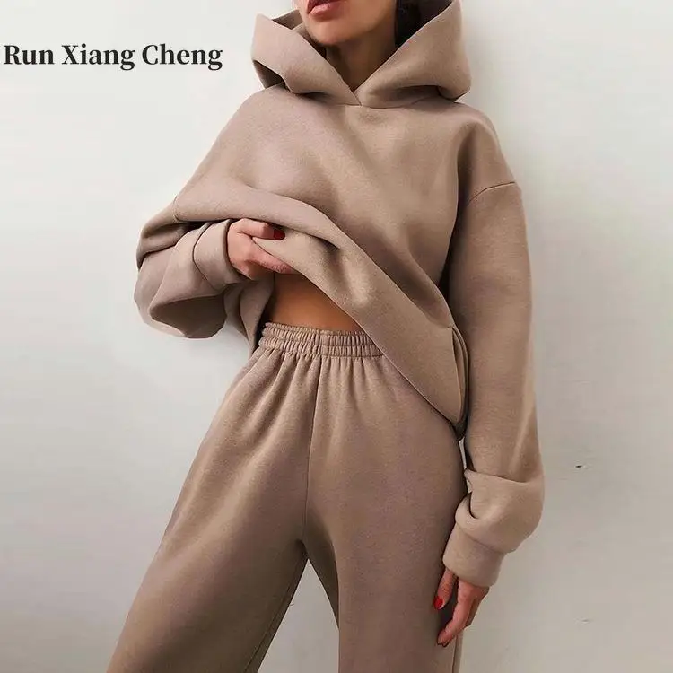 Женский свитер и брюки RUN XIANG CHENG, однотонный Повседневный модный спортивный комплект из двух предметов, Осень-зима 2023
Женский свитер и брюки RUN XIANG CHENG, однотонный Повседневный модный спортивный комплект из двух предметов, Осень-зима 2023