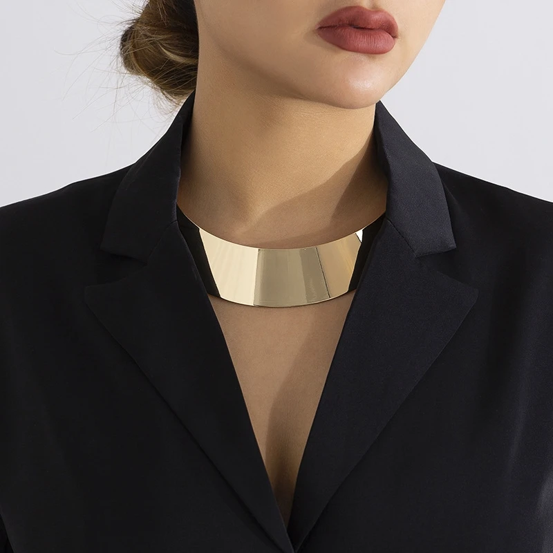 XINSOM Exaggerated Chunky Metal Torques Choker Necklace For Women Girls Punk Gold Silver Color Wide Smooth Chain Short Necklace
XINSOM Exaggerated Chunky Metal Torques Choker Necklace For Women Girls Punk Gold Silver Color Wide Smooth Chain Short Necklace