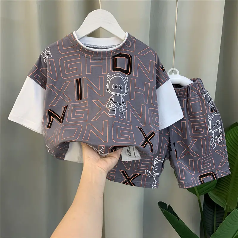 Summer Children's Short Sleeve Set New Teenage Boys' Handsome Loose Relaxed 2 Piece Set Boys' Short Sleeve T-shirt Shorts Set
Summer Children's Short Sleeve Set New Teenage Boys' Handsome Loose Relaxed 2 Piece Set Boys' Short Sleeve T-shirt Shorts Set