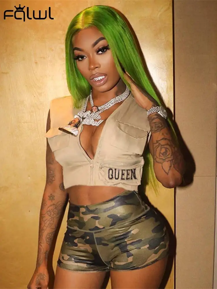 Женская футболка на молнии, с V-образным вырезом и карманами
Женская футболка на молнии, с V-образным вырезом и карманами