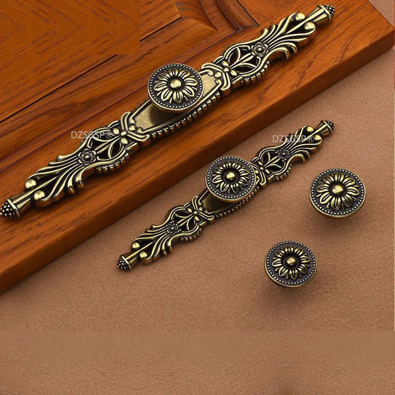 Vintage Door Handles Antique Knobs and Handles for Kitchen Cabinets Cupboard Handles Closet Handle Furniture Hardware
Vintage Door Handles Antique Knobs and Handles for Kitchen Cabinets Cupboard Handles Closet Handle Furniture Hardware