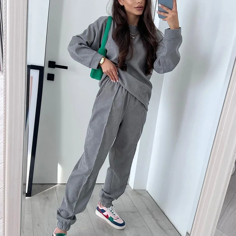 Corduroy Casual Two Pieses Set O Neck Pullover Top Long Sleeves Loose Solid Color Tee Tops with Trousers Fashion Women Clothing 
Corduroy Casual Two Pieses Set O Neck Pullover Top Long Sleeves Loose Solid Color Tee Tops with Trousers Fashion Women Clothing