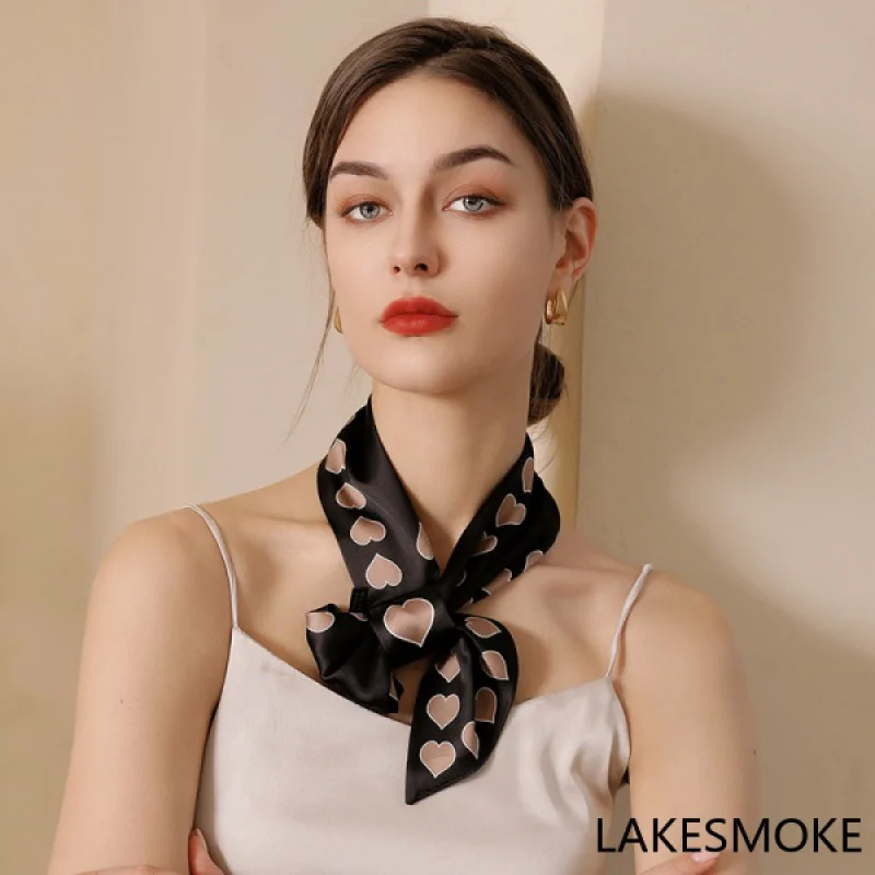 【GIOIO】2022Women 'S Black Square Scarf Printed Spot Decoration Summer Curling Plain Love Ear Scarf
【GIOIO】2022Women 'S Black Square Scarf Printed Spot Decoration Summer Curling Plain Love Ear Scarf