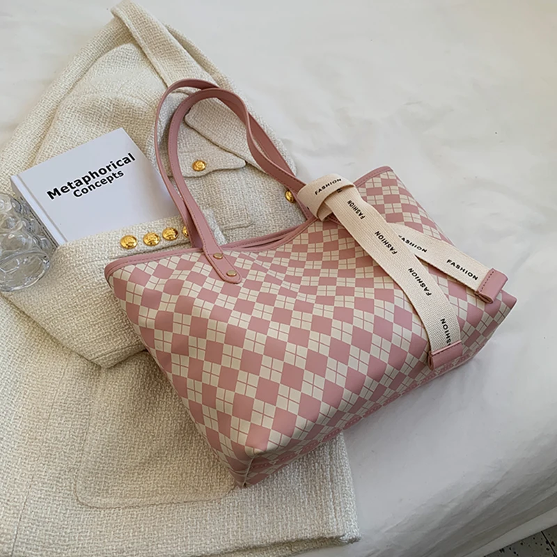 JIOMAY Women Shoulder Bag 2022 PU Leather Purse and Handbag Female Shopper Fashion Large Capacity Diamond Lattice Print Tote Bag
JIOMAY Women Shoulder Bag 2022 PU Leather Purse and Handbag Female Shopper Fashion Large Capacity Diamond Lattice Print Tote Bag