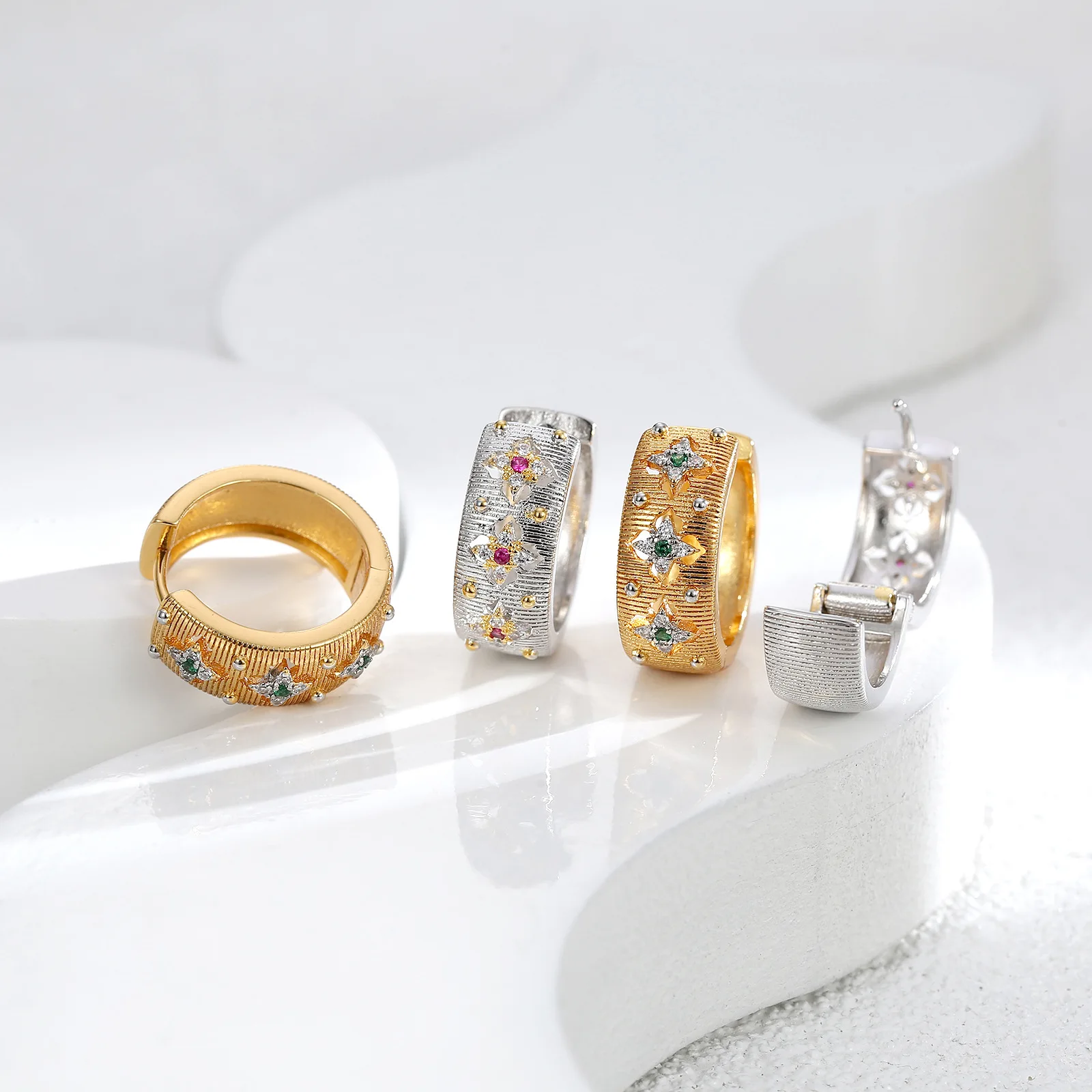 2023 Accessories Fashion Retro Brushed Ear Buckle Female Niche Design Sense French Light Luxury Middle Ear Accessories
2023 Accessories Fashion Retro Brushed Ear Buckle Female Niche Design Sense French Light Luxury Middle Ear Accessories