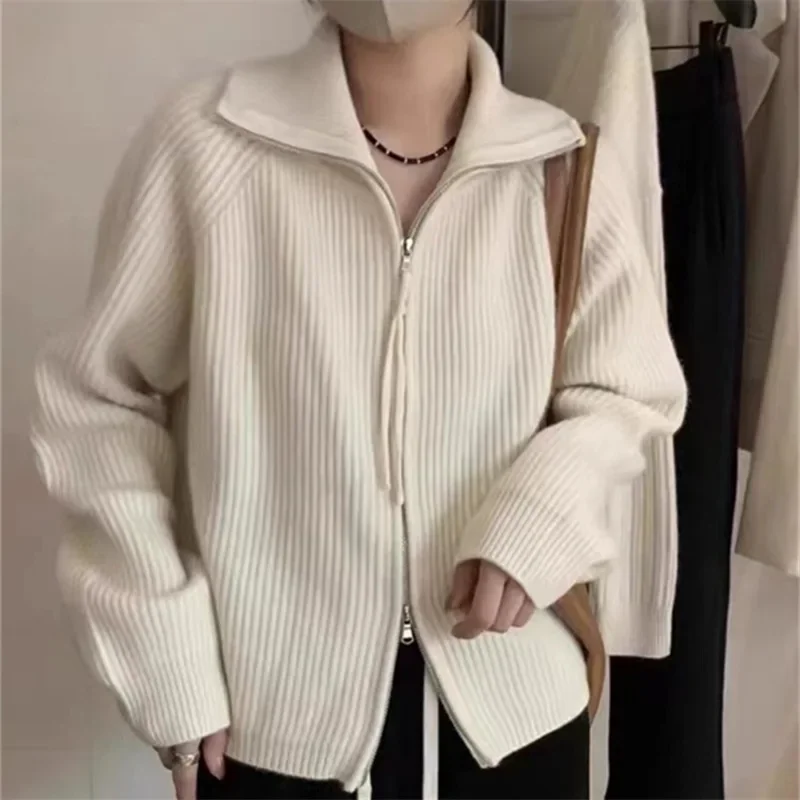 Autumn and winter white lapel zippered knit cardigan for women's lazy style outerwear sweater jacket high necked top
Autumn and winter white lapel zippered knit cardigan for women's lazy style outerwear sweater jacket high necked top