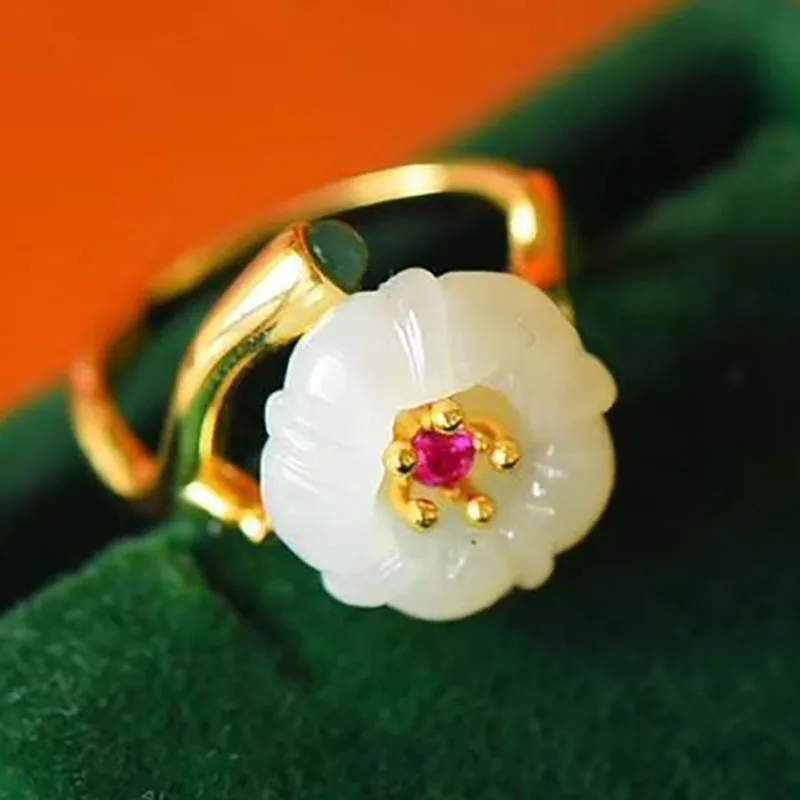 SNew silver inlaid natural Hetian white jade plum ring niche craft fairy fresh romantic women opening adjustable brand jewelry
SNew silver inlaid natural Hetian white jade plum ring niche craft fairy fresh romantic women opening adjustable brand jewelry