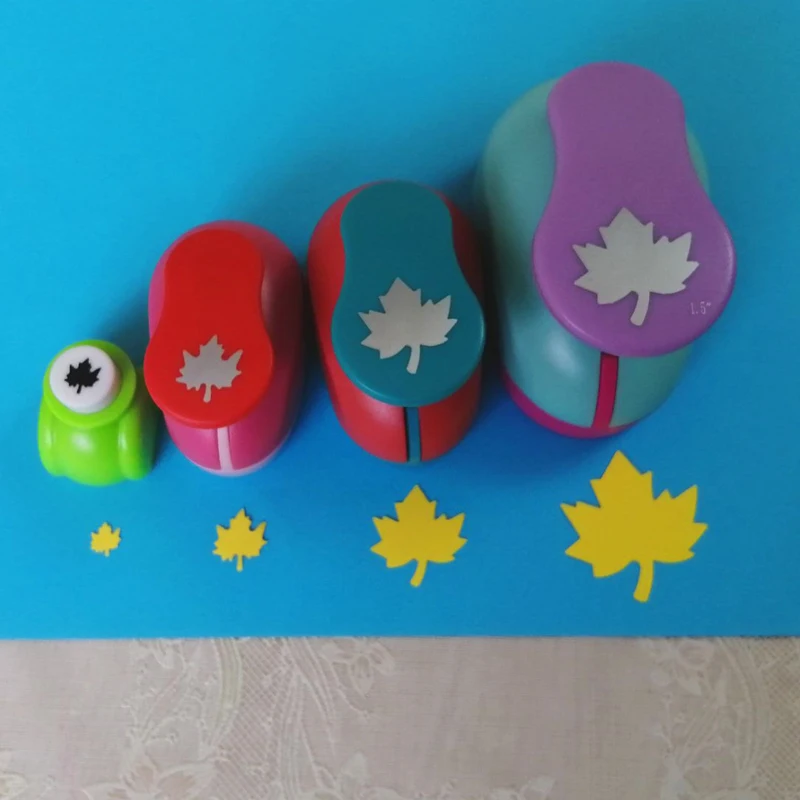 4pcs 8mm 15mm 25mm 36mm Maple Leaf Craft Hole Punch Scrapbooking Paper Cutter School Children Festivals Card EVA Cutting Puncher
4pcs 8mm 15mm 25mm 36mm Maple Leaf Craft Hole Punch Scrapbooking Paper Cutter School Children Festivals Card EVA Cutting Puncher