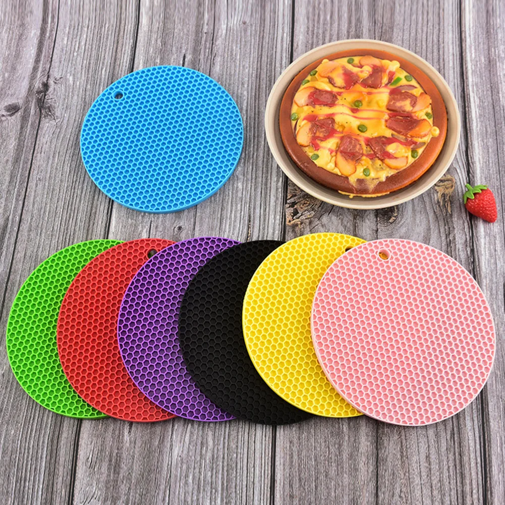 

2023 Food Grade Silicone Honeycomb Insulation Mat Silicone Non-Slip Placemat Round Pot Mat Coaster Kitchen Table Anti-Scald
