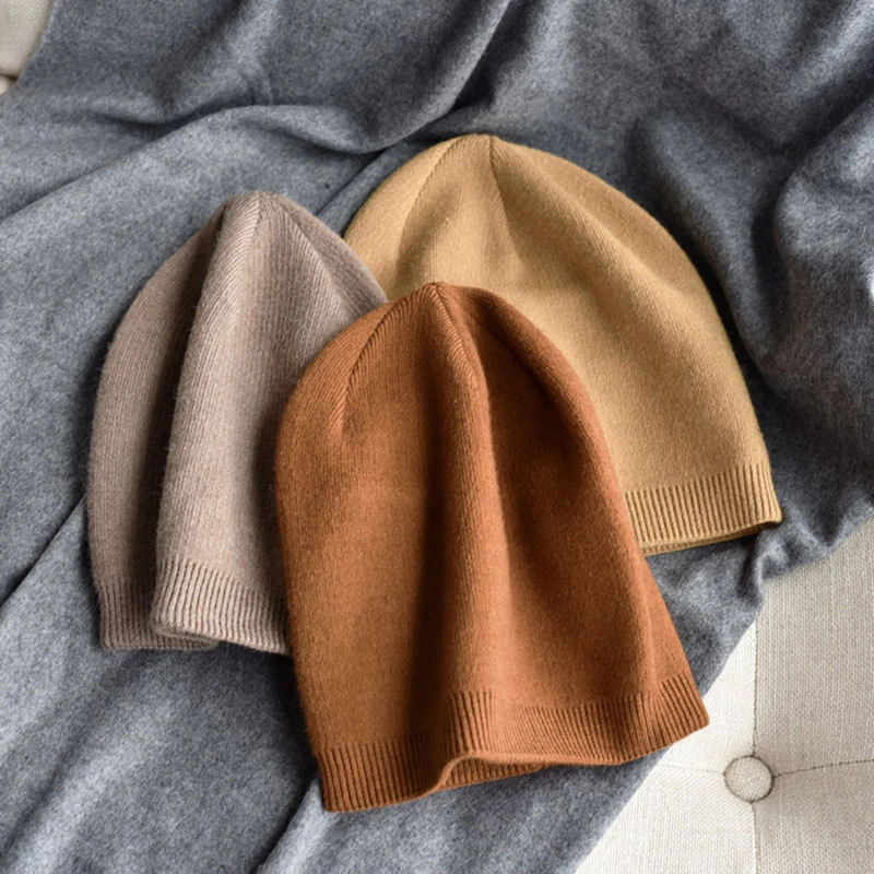 6 Colorway Solid Color Real Cashmere Woman Winter Hat Soft Unisex Autumn Comfortable Bonnet Soft handfeel Woman Warm Gift
6 Colorway Solid Color Real Cashmere Woman Winter Hat Soft Unisex Autumn Comfortable Bonnet Soft handfeel Woman Warm Gift