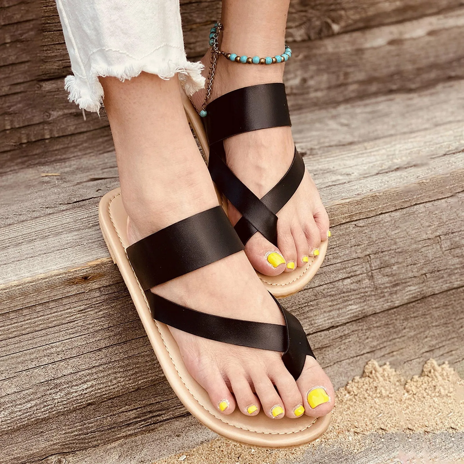 Women Flip Flops Slippers Clip Toe Flat Sandals Summer T Tied Ladies Shoes Beach Casual Woman Fashion Female PU Leather Footwear
Women Flip Flops Slippers Clip Toe Flat Sandals Summer T Tied Ladies Shoes Beach Casual Woman Fashion Female PU Leather Footwear