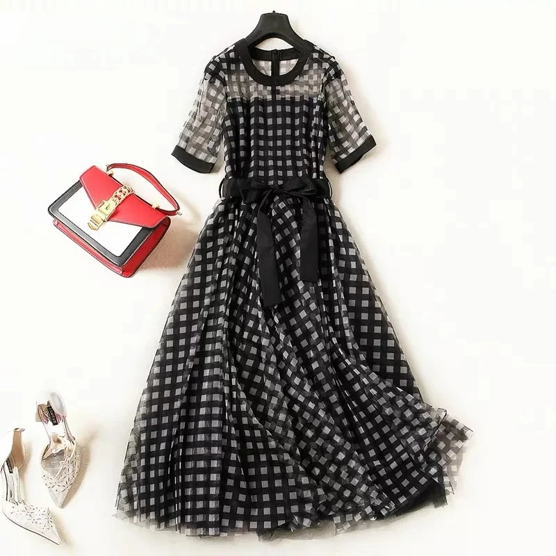 5XL Summer Black Plaid Mesh Dress Women Elegant Short Sleeve Midi Party robe femme Vintage Lace Up Hollow A-Line vestidos mujer
5XL Summer Black Plaid Mesh Dress Women Elegant Short Sleeve Midi Party robe femme Vintage Lace Up Hollow A-Line vestidos mujer